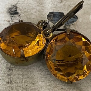 Topaz Earrings Vintage Topaz Translucent Earrings Large Round Citrine Drop Earrings Honeycomb Dangle Earrings November Birthstone Earrings