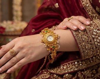 Reloj de pulsera Heritage Gold Pearl Gemstone Diamond Bracelet, accesorio de moda único con temática floral tradicional KW0025