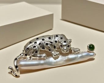 Lying Leopard Brooch, Sterling Silver Freshwater Pearl Pin, Handmade Animal Jewelry