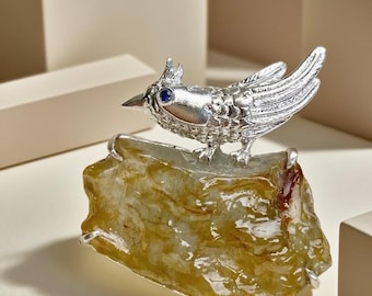 Vivid Foraging Nightingale Brooch，Natural Rough Jade Base Silver Accessory