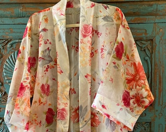 A Romantic White Silk/Linen Floral Jacket