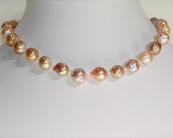 Collana di perle barocche meravigliosamente imperfetta