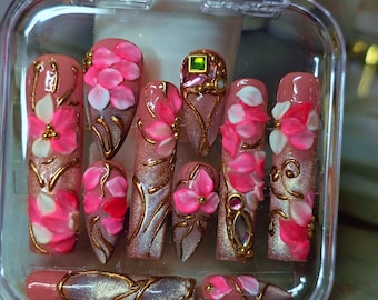 uñas postizas de rosa rosa