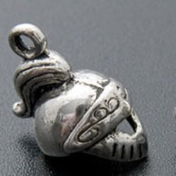10 - 3D Knight Helmet Charm Pendants, Armor Medieval Clothing Charm BL208