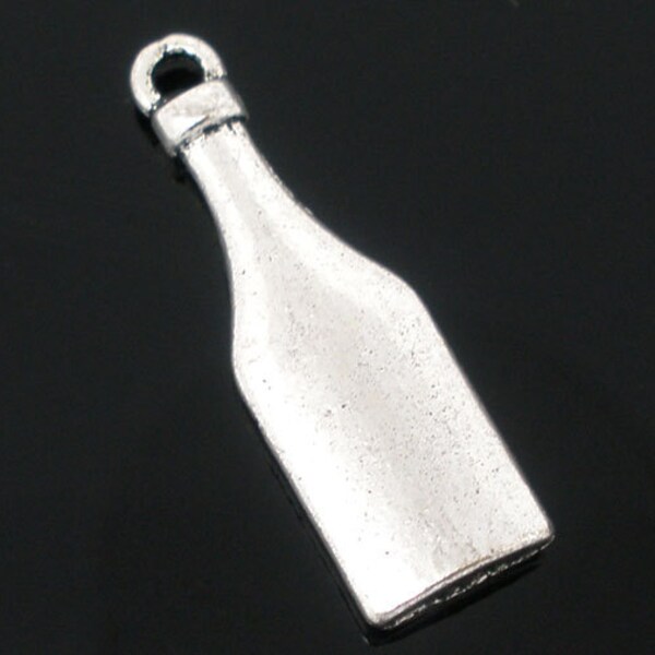 10 Bottle Long Neck Charm BG105