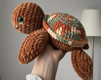 Haakpatroon voor een fluwelen zeeschildpad (PDF), handleiding voor een amigurumi knuffel met oceaandieren.