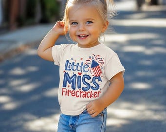 Camiseta infantil "Little Miss Firecracker" / Camiseta patriótica para niños del 4 de julio