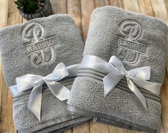 Wedding Towel ~ Marriage Towel ~ monogrammed towels ~ Wedding Gift ~ Bridal shower gift ~