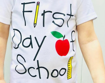 Meest verkochte items: Best verkopende eerste schooldag shirt, eerste dag van kleuterschool shirt, terug naar school shirt voor peuter, pre K, kleuterschool