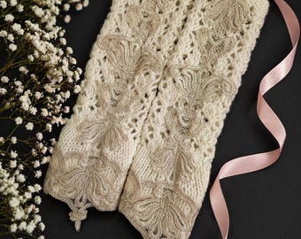 Guantes sin dedos de encaje de lana hechos a mano, calentadores de brazos para novias, estilo vintage elegante.