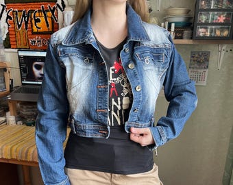 Giacca di jeans corta stile Y2K, giacca di jeans vintage effetto usurato