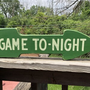 Game To-night sign/retro arrow sign/baseball field sign/sports decor/man cave/reproduction sign/vintage style ball park sign/boys room art