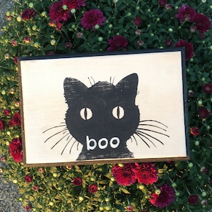 boo sign/black cat Halloween sign/farmhouse style sign/rustic Halloween/vintage style Halloween/Halloween decor/black and white