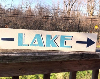lake sign/rustic style sign/cottage decor/directional sign/arrow sign/nautical decor/lake house decor/wood sign/hand painted/retro style