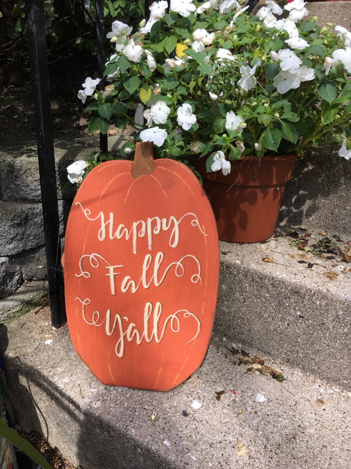Happy Fall Y'all sign/hand painted sign/rustic sign/ farmhouse style/pumpkin sign/rough cut wooden sign/outdoor sign/porch sign/fall sign