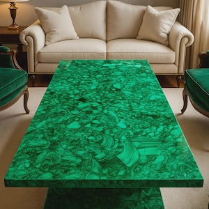 Tampo de mesa em malaquita: pedra preciosa retangular verde, decoração de luxo.