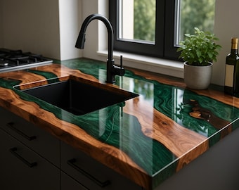 Encimera de cocina de nogal hecha a mano: resina epoxi Live Edge Green River