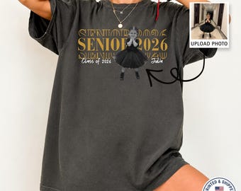 Custom Photo Senior 2026 Shirt, Personalizable Class of 2026 T-Shirt, Graduation Mom and Dad Gift, Senior Girl Boy Picture Apparel