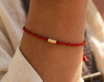 Handgeweven Tibetaanse rode koordarmband, gouden kralen, spirituele bescherming, minimalistische stijl, voor moeder en vrouw