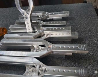 Mega 432 Hz stämgaffel | Ljudläkning, meditation, chakrabalanseringsverktyg