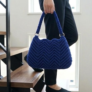 Zigzag Crochet Shoulder Bag Pattern, Beginner Friendly Everyday Tote (PDF Pattern)