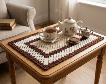 Granny Stitch Crochet Table Runner Pattern, Beginner Friendly Rectangular Mat (PDF)