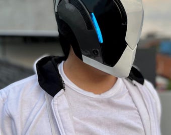 Elmetto tattico Ghost Guardian: Maschera da vigilante indossabile in resina, realizzata da un fan.