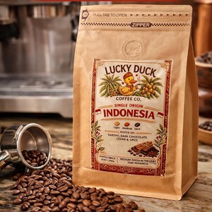 Café en grains indonésien | Torréfaction moyenne, chocolat noir terreux, cèdre épicé (torréfié en petite quantité)