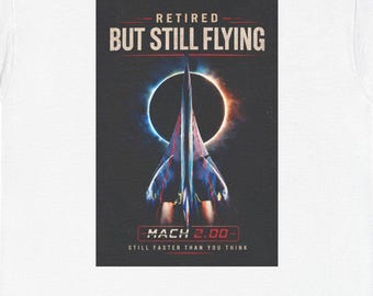 Maglietta "In pensione ma ancora in volo" / Regalo divertente per la pensione per uomo / Maglietta aviazione Mach 2 / Regalo per papà / Maglietta aereo pilota / Design jet vintage