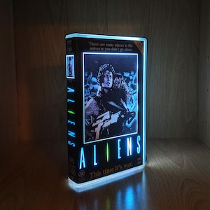 Aliens 1986 geüpcycleerde VHS-behuizing displayverlichting