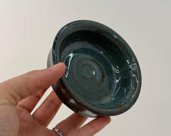 Ręcznie robiona ceramiczna miseczka na drobiazgi, mała, turkusowo-zielona, szkliwiona, naczynie ceramiczne, 4,5 cala