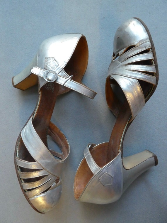 1930's Silver Leather Evening Dancing Shoes | Art 