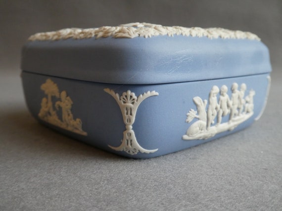 Wedgwood Jasperware Trinket Box | Vintage Pale Bl… - image 7