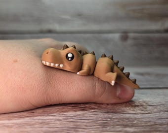 Mini jouet articulé dinosaure agité | Compagnon de bureau flexible Mini Rex (imprimé en 3D)