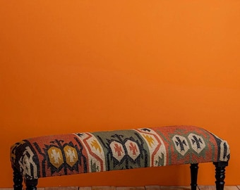 Ławka kilim w stylu boho z pasującą poduszką pufową – kolorowe, ręcznie tkane siedzisko do przedpokoju – zestaw żywych, okrągłych dywanów chindi, eklektyczny wystrój domu
