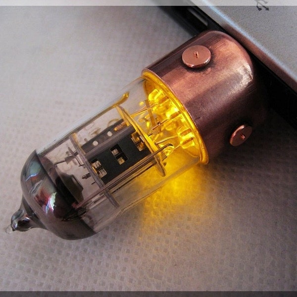 Unità flash USB 3.1 con tubo a vuoto pentodo ARANCIONE da 16/32/64/128/256/512 GB fatta a mano. Stile Steampunk/Fallout