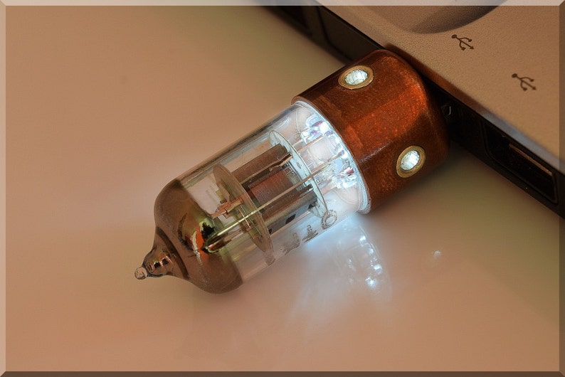 8/16/32/64/128GB White Porthole Pentode Radio Vacuum Tube Usb Etsy