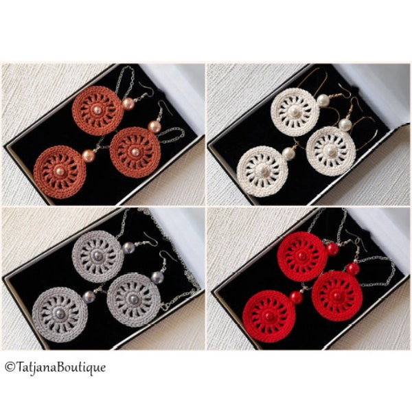 Crochet earrings, crochet necklace, handmade earrings, handmade bijouterie, handmade jewellery, ivory grey red clay earrings and necklace