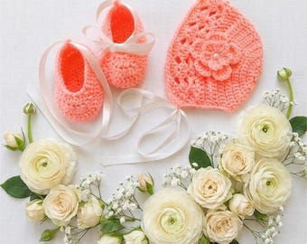 Crochet Pattern Baby Bonnet and Booties, PDF #164