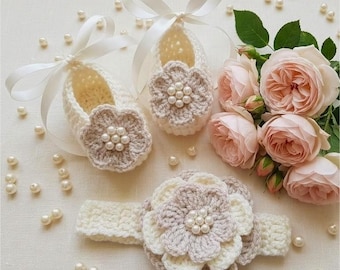 Crochet Pattern Baby Headband and Booties with Crochet Flowers, Pearl Beads and Satin Ribbon, PDF #83