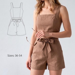 Peut inclure: Ensemble deux pièces en lin marron, composé d'un haut court à col carré et d'un short taille haute avec une ceinture à nœud. L'image comprend également un dessin au trait de la tenue et le texte "Tailles : 36-54".