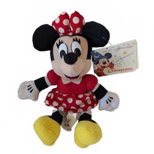 Peluche vintage de Minnie Mouse de Disneyland París, año 2000, con etiqueta litográfica, 21 cm. imagen 1
