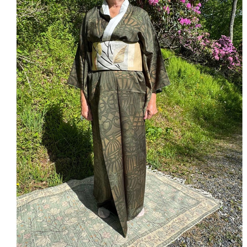 Rinzu Silk Women's Kimono from Japan Green Pattern