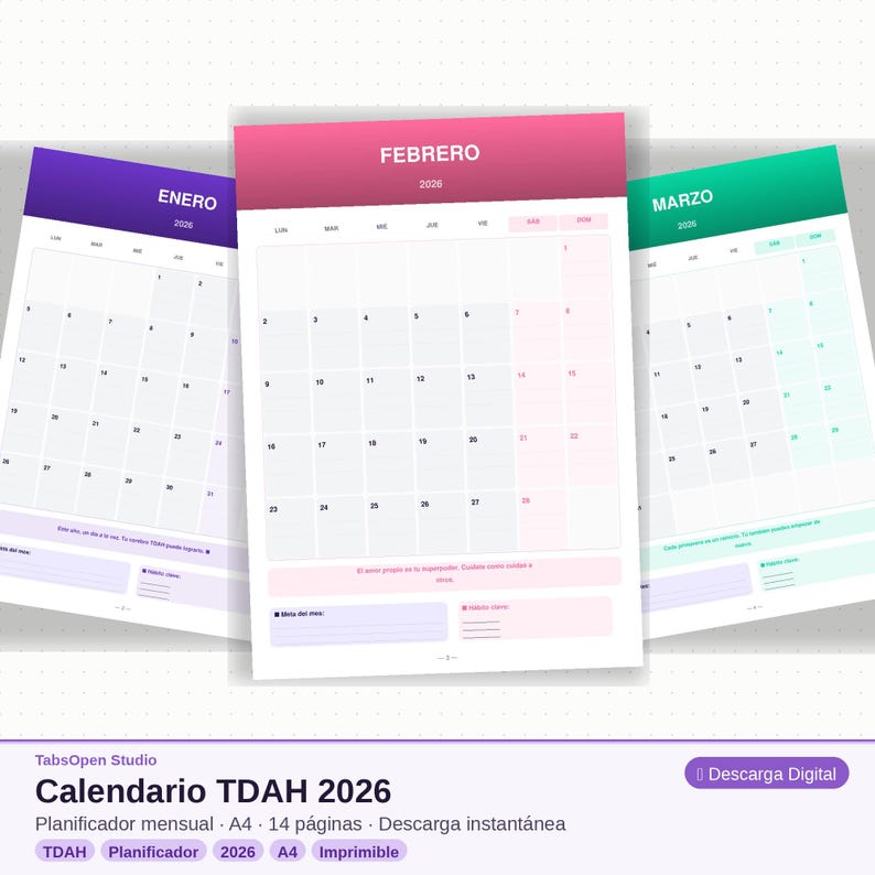 Pu&ograve; includere: Tre calendari mensili per il 2026, con intestazioni di diversi colori: viola, rosa e verde. I calendari sono etichettati gennaio, febbraio e marzo. Il testo "Calendario TDAH 2026" &egrave; visibile.