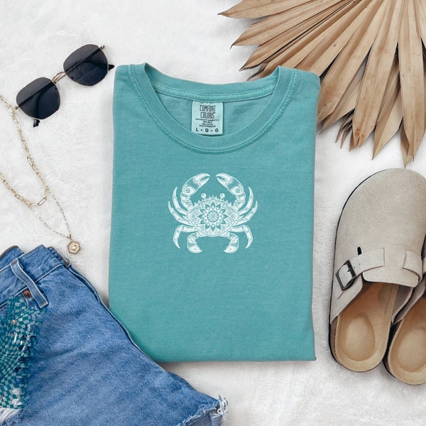 Beach Tee Shirt, Crab,  Mandala, Comfort Colors Unisex Tees, Beach Lovers Gift