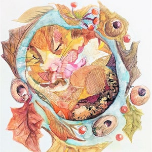 Peut inclure: Peinture à l'aquarelle d'un chat endormi enroulé dans un nid de feuilles d'automne et de baies. La fourrure du chat est un mélange d'orange, de brun et de blanc. Les feuilles sont de nuances de rouge, d'orange, de jaune et de brun. Les baies sont rouges.