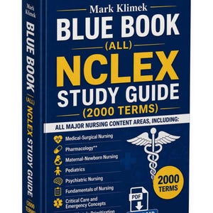 Può includere: Una guida allo studio NCLEX "Blue Book" blu navy di Mark Klimek. La copertina del libro presenta un testo giallo che recita "NCLEX Study Guide" e "2000 Terms". La copertina elenca anche le principali aree di contenuto infermieristico.