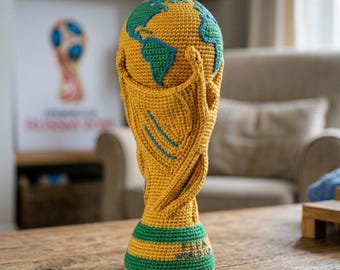 Häkelanleitung für die FIFA-Weltmeisterschaftstrophäe | Amigurumi-Fußball (Digitaler Download)