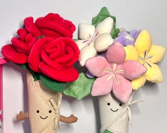 Brinquedo de Pelúcia Buquê de Rosas Jellycat Amuseables, Buquê de Pelúcia Macio de 30 cm, Presente para Aniversário, Presente de Dia dos Namorados, com Etiquetas e Saco de Proteção