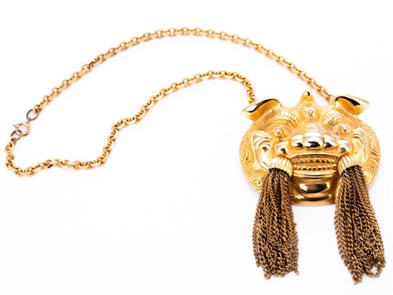 foo dog necklace